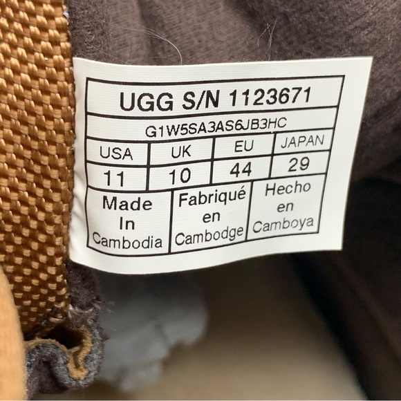 UGG Gatson Waterproof Mid Boots in Chestnut - Picture 12 of 14